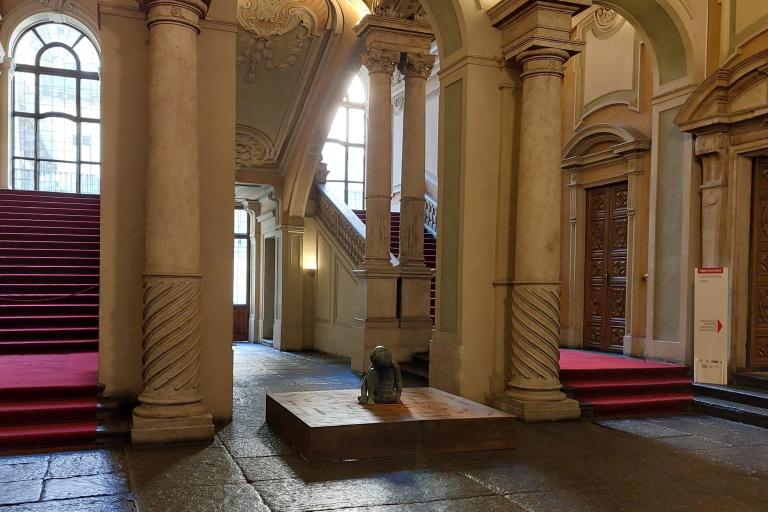 La scultura Grano nuovo esposta a Palazzo Barolo